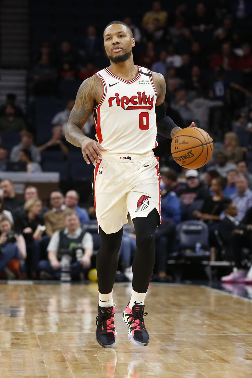 他在关键时 他在关键时