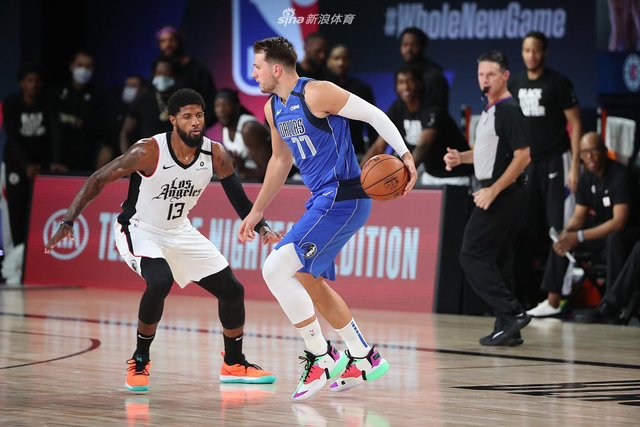 续写法拉利 续写法拉利