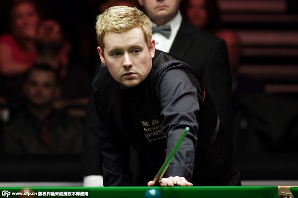 相比之下 相比之下