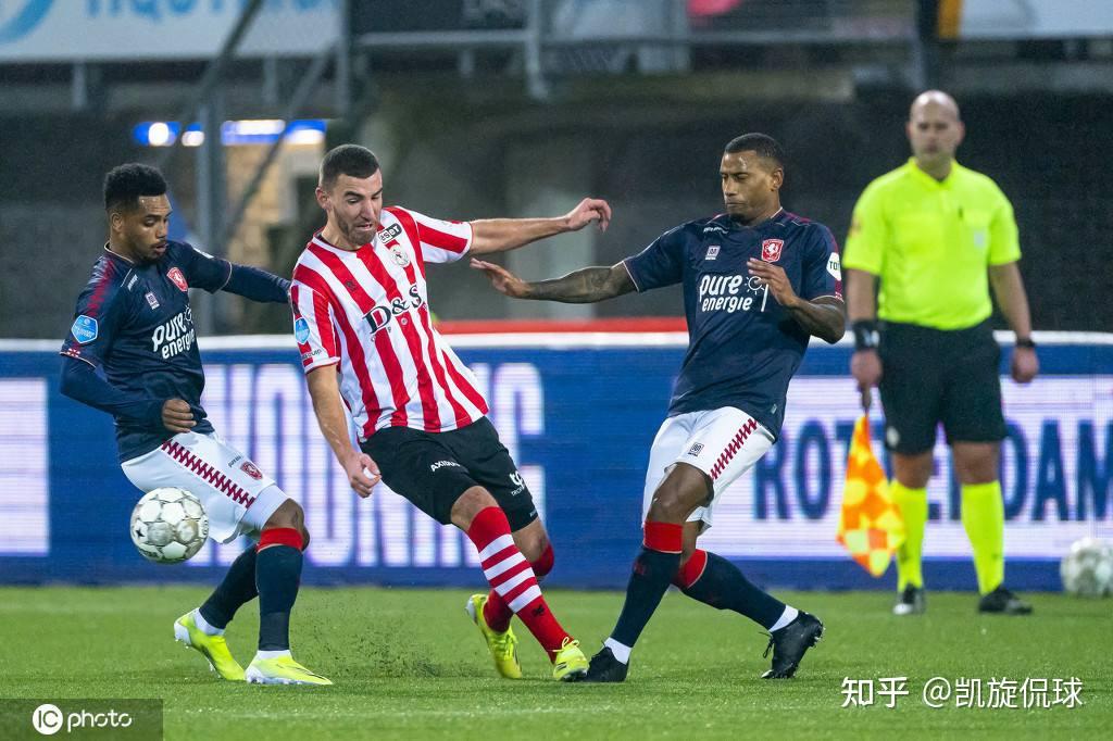 八位队长 八位队长