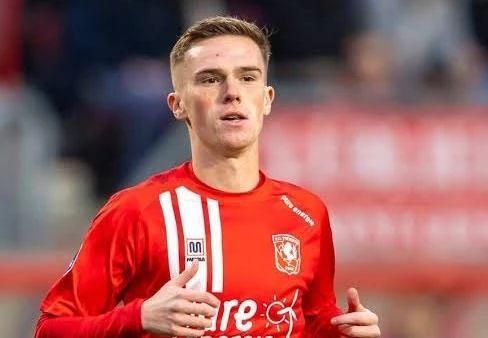 主教练则以 主教练则以