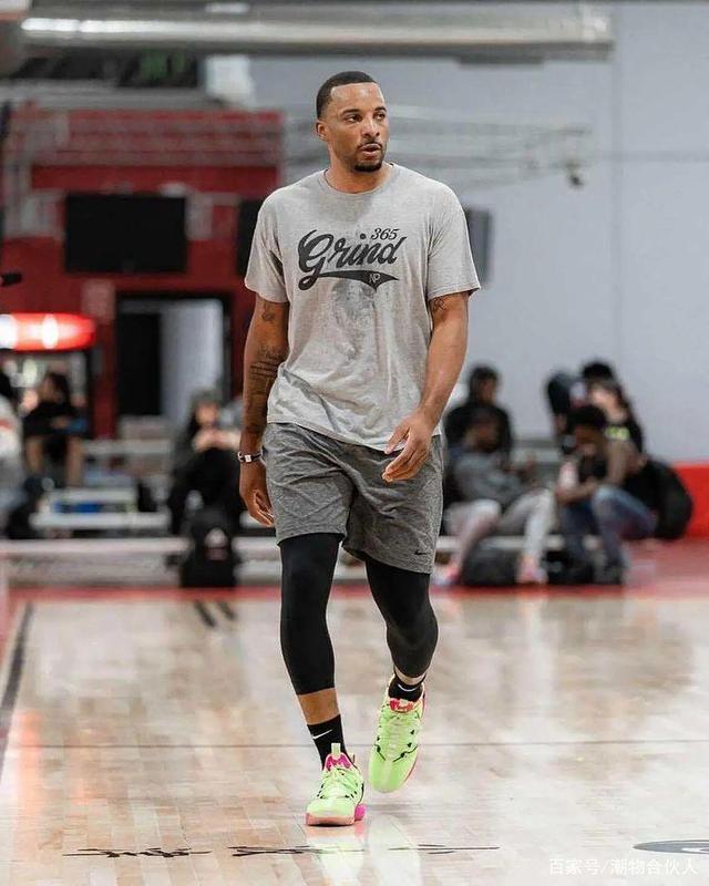 动态调整训 动态调整训